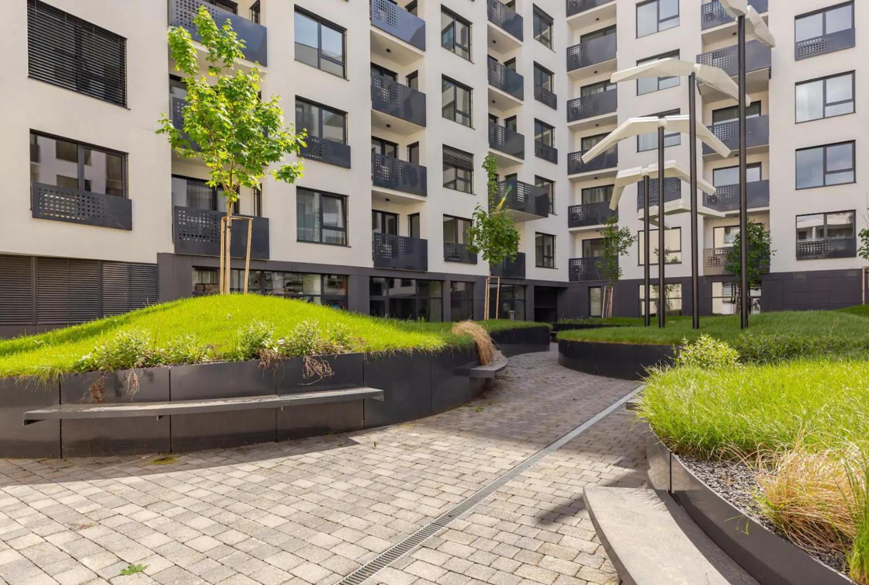 Апартаменти Magnolie Presidential Garden Free Parking *